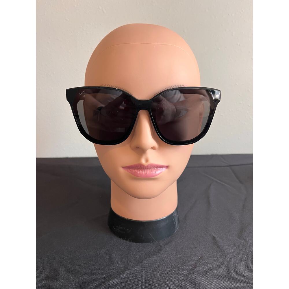 DIFF Eyewear GIA Oversized Square Sunglasses Blac… - image 2